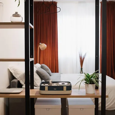 B/loft Πράτο